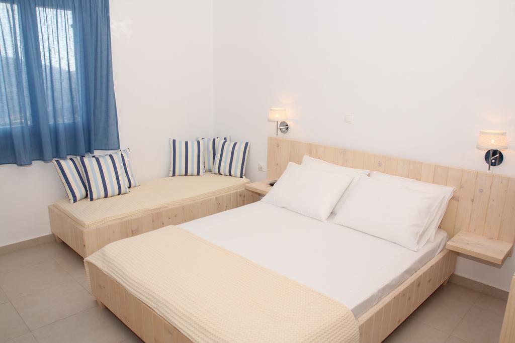 Отель Meltemi Retreat Ираклия Экстерьер фото